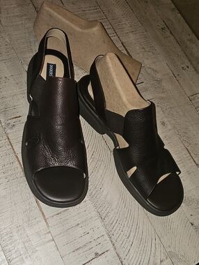 Dockers Women's Dark Brown Leather Slide Sandals